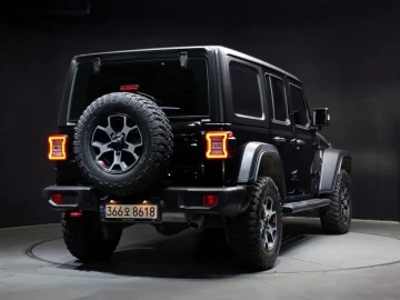 2023 Jeep Wrangler с пробегом 52 493 км