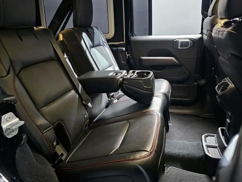 2023 Jeep Wrangler с пробегом 52 493 км