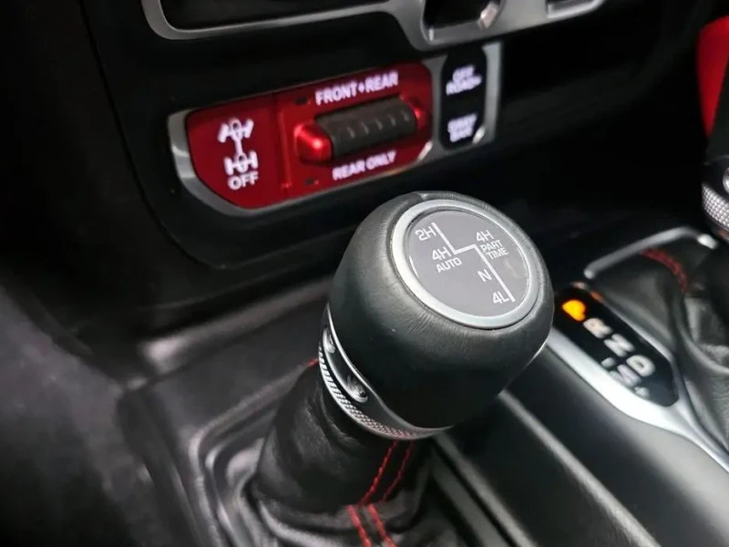 2023 Jeep Wrangler с пробегом 52 493 км
