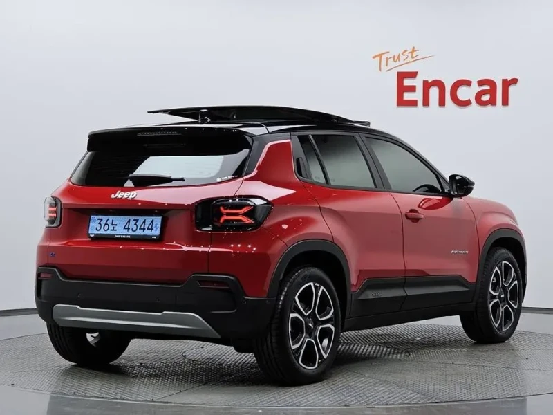 2024 Jeep Avenger с пробегом 3 423 км