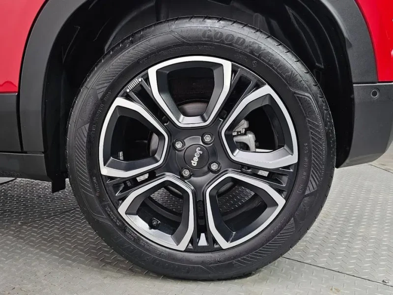 2024 Jeep Avenger с пробегом 3 423 км