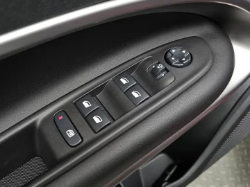 2024 Jeep Avenger с пробегом 3 423 км