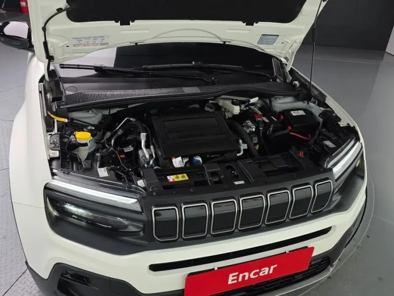 2024 Jeep Avenger с пробегом 9 498 км