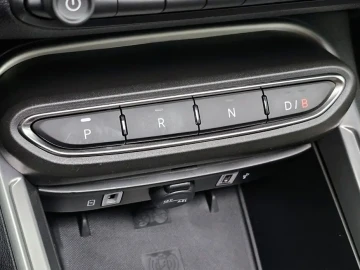 2024 Jeep Avenger с пробегом 4 533 км
