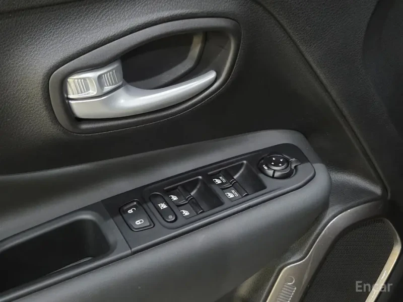 2023 Jeep Renegade с пробегом 7 104 км