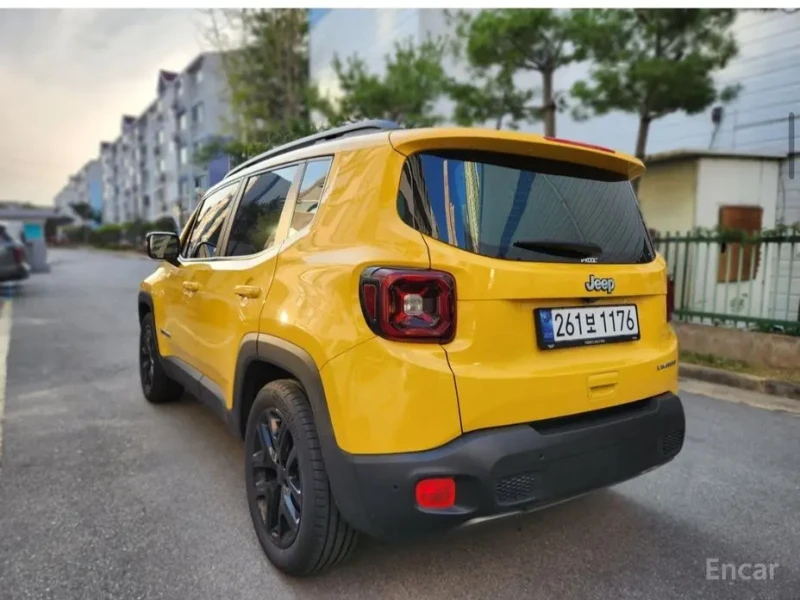 2023 Jeep Renegade с пробегом 28 353 км