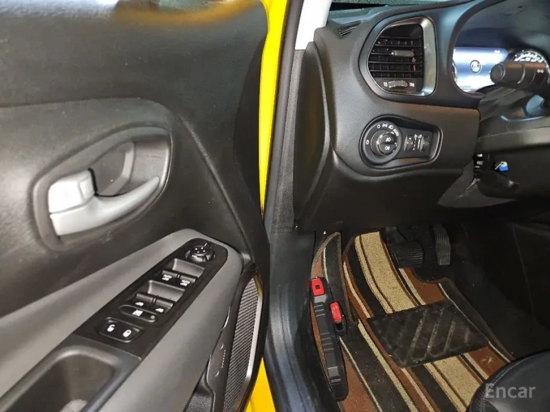 2023 Jeep Renegade с пробегом 28 353 км