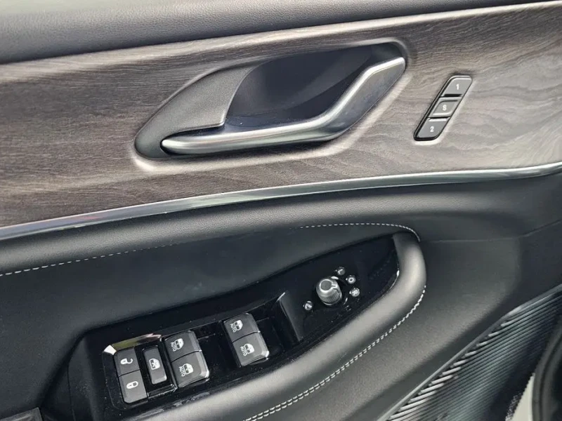 2021 Jeep Grand Cherokee с пробегом 67 630 км