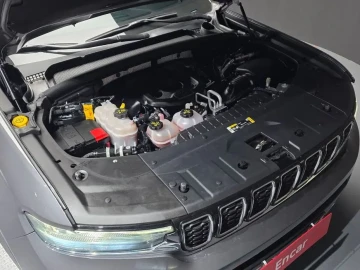 2023 Jeep Grand Cherokee с пробегом 35 284 км