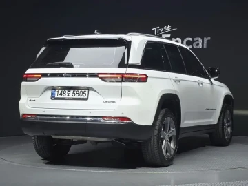 2023 Jeep Cherokee с пробегом 34 418 км