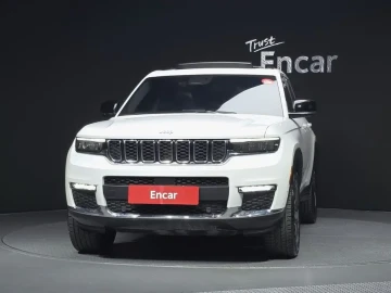 2023 Jeep Cherokee с пробегом 34 418 км
