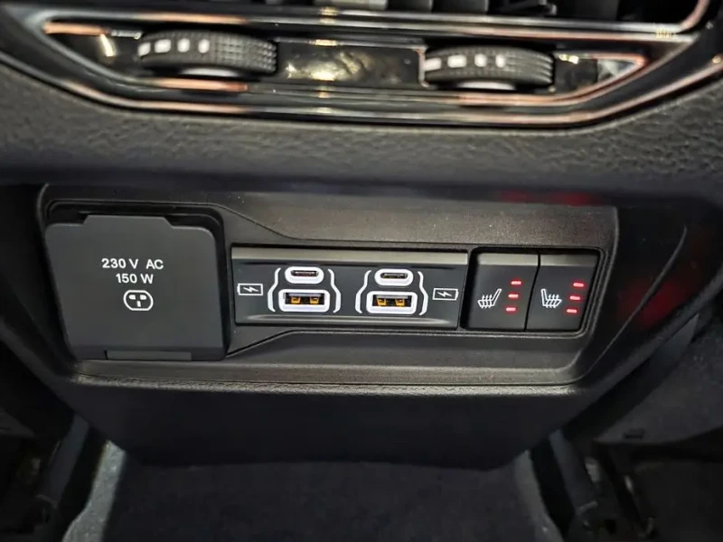 2023 Jeep Cherokee с пробегом 34 418 км