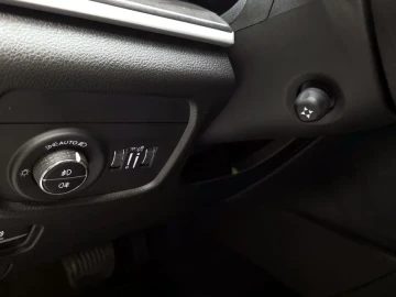 2023 Jeep Cherokee с пробегом 34 418 км