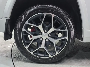 2023 Jeep Grand Cherokee с пробегом 64 097 км