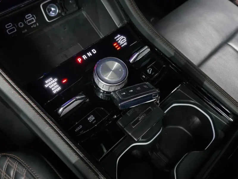 2023 Jeep Grand Cherokee с пробегом 64 097 км