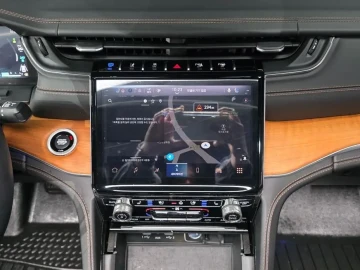 2023 Jeep Grand Cherokee с пробегом 64 097 км