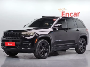 2023 Jeep Grand Cherokee с пробегом 16 750 км