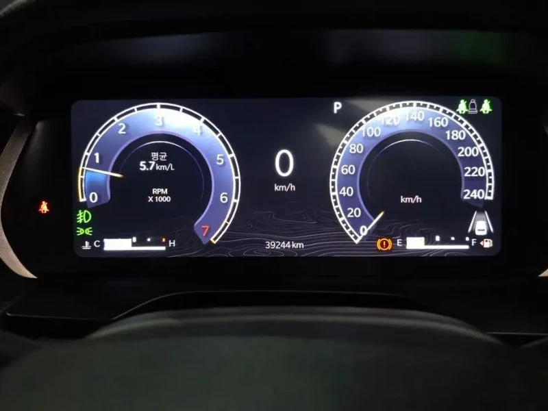 2023 Jeep Grand Cherokee с пробегом 39 244 км