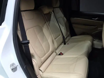 2023 Jeep Grand Cherokee с пробегом 39 244 км