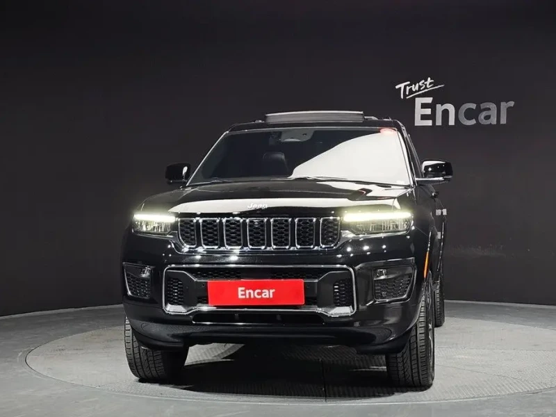 2023 Jeep Grand Cherokee с пробегом 37 019 км