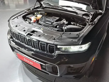 2023 Jeep Grand Cherokee с пробегом 37 019 км