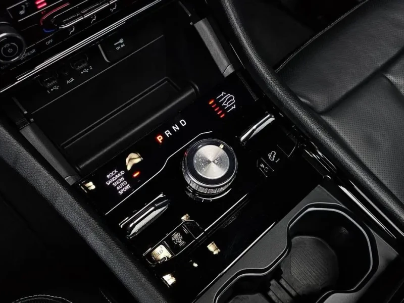 2023 Jeep Grand Cherokee с пробегом 37 019 км