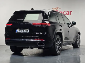2023 Jeep Grand Cherokee с пробегом 46 517 км