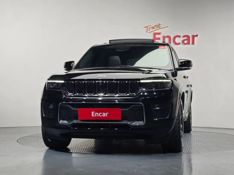 2023 Jeep Grand Cherokee с пробегом 46 517 км