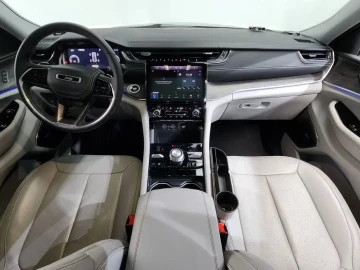 2023 Jeep Grand Cherokee с пробегом 46 517 км