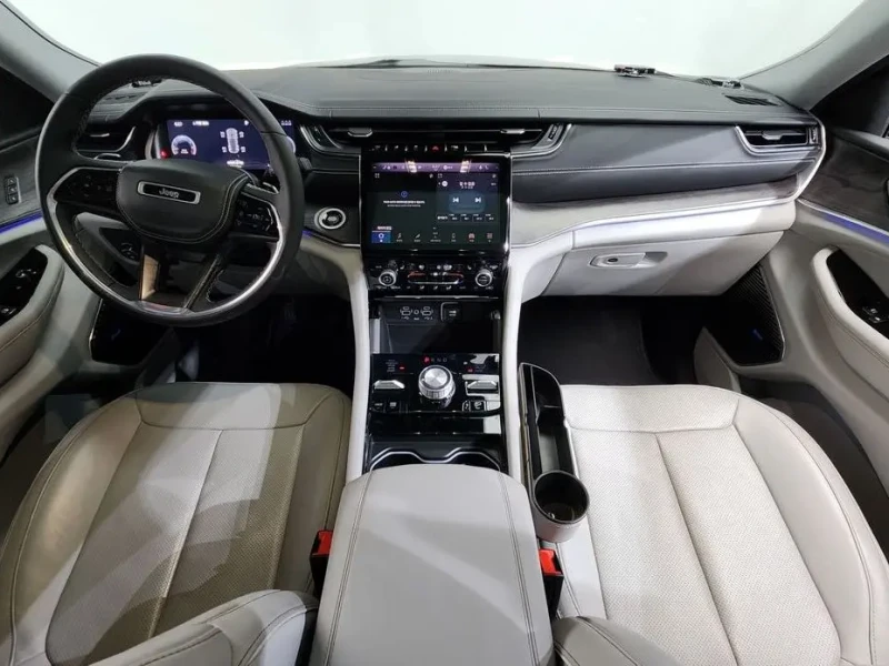 2023 Jeep Grand Cherokee с пробегом 46 517 км