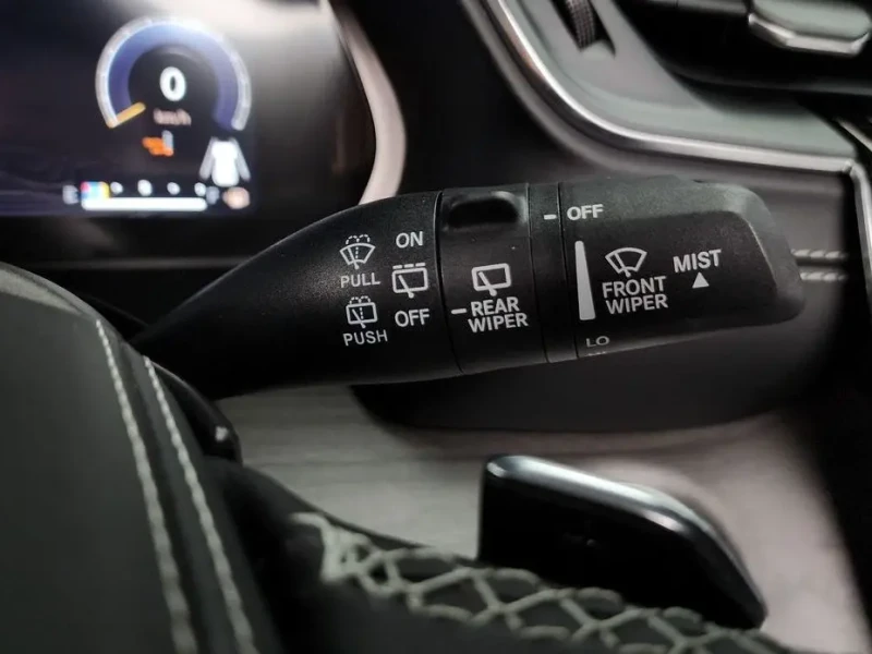 2023 Jeep Grand Cherokee с пробегом 46 517 км