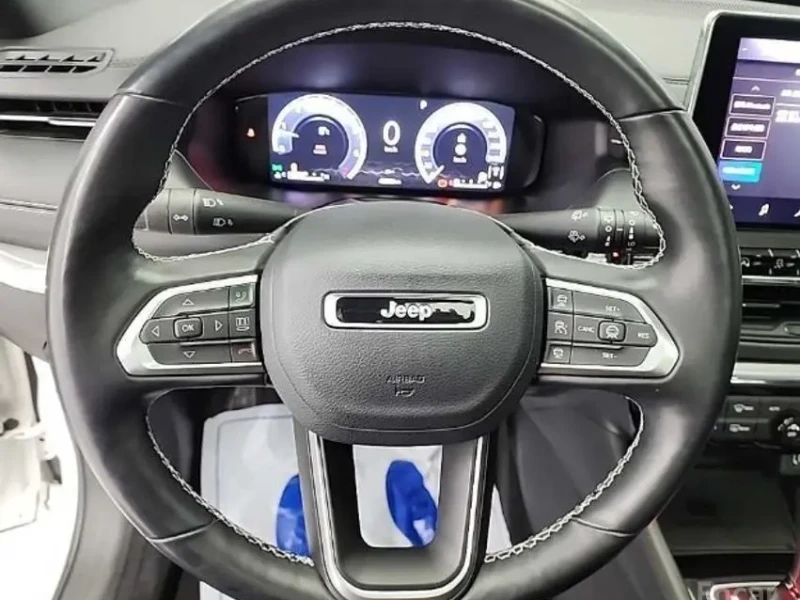 2022 Jeep Compass с пробегом 45 900 км