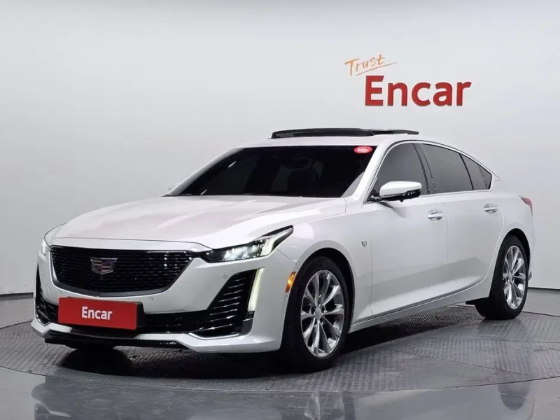 2022 Cadillac CT5 с пробегом 27 019 км