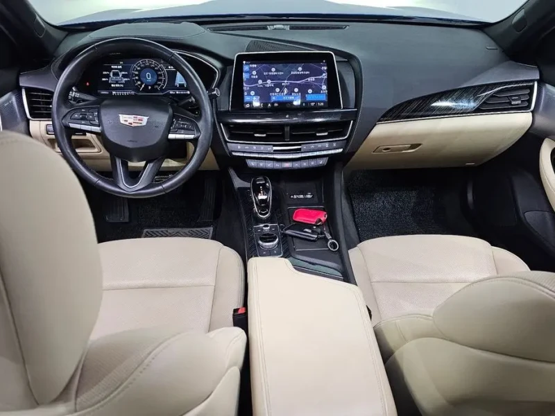2022 Cadillac CT5 с пробегом 13 031 км