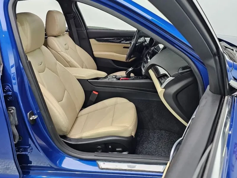 2022 Cadillac CT5 с пробегом 13 031 км