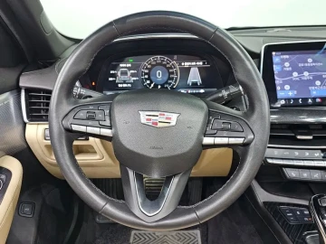 2022 Cadillac CT5 с пробегом 13 031 км