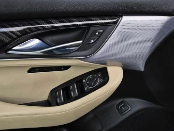 2022 Cadillac CT5 с пробегом 13 031 км