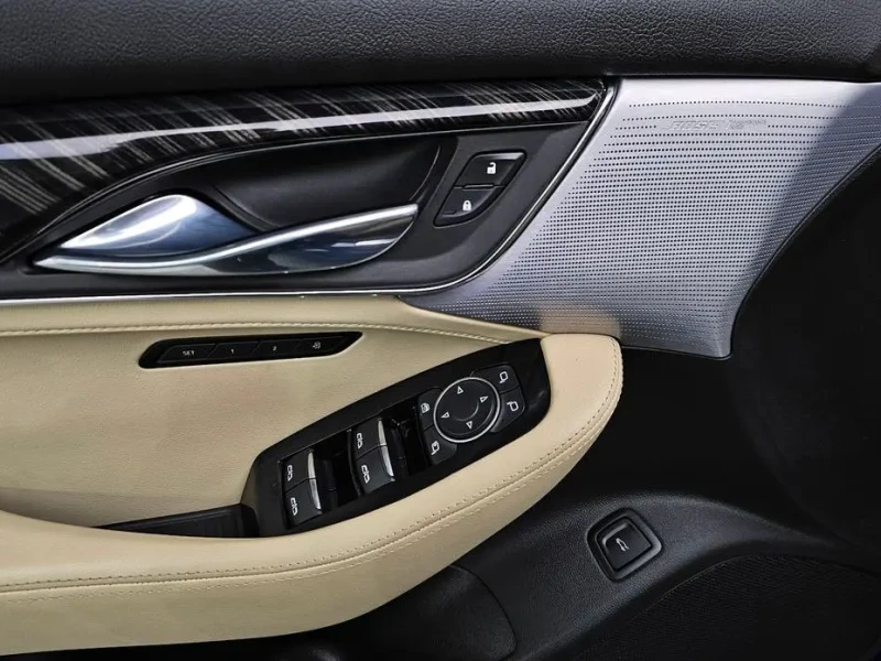 2022 Cadillac CT5 с пробегом 13 031 км