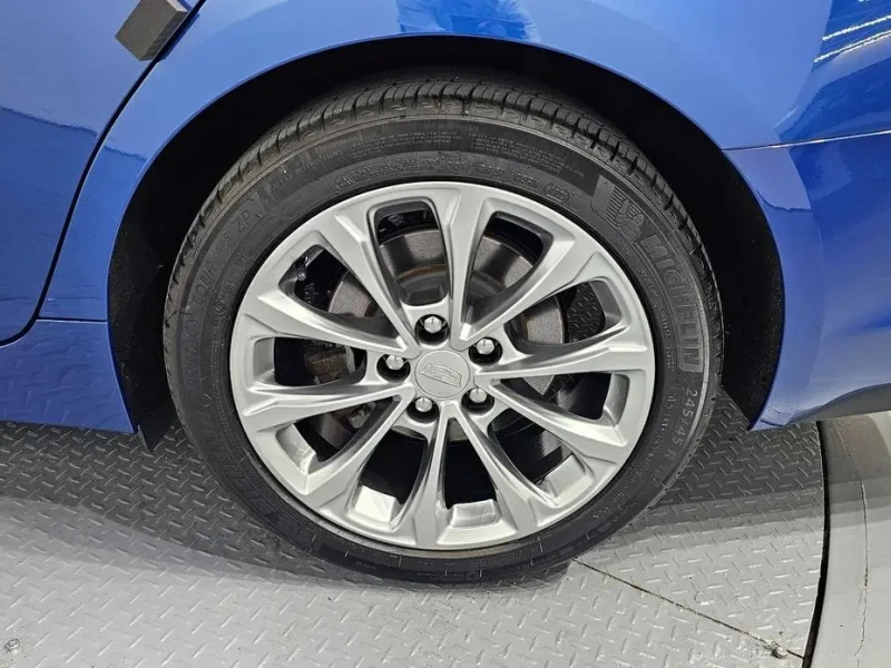 2022 Cadillac CT5 с пробегом 13 031 км