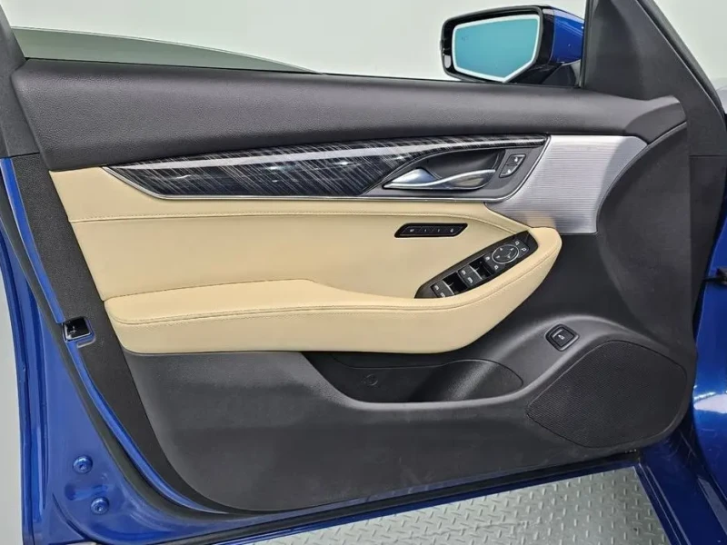 2022 Cadillac CT5 с пробегом 13 031 км