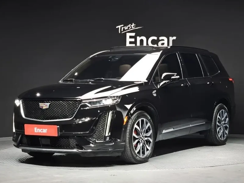 2022 Cadillac XT6 с пробегом 67 170 км
