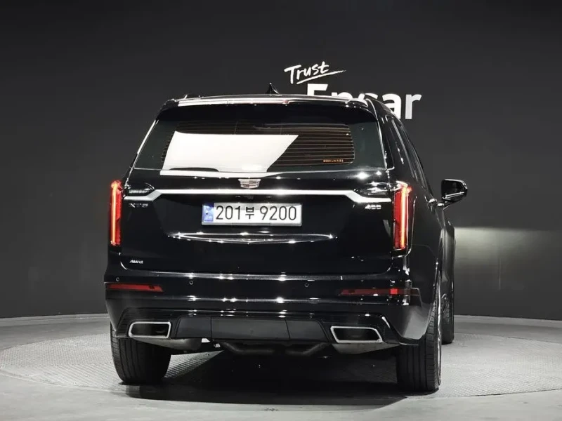 2022 Cadillac XT6 с пробегом 67 170 км