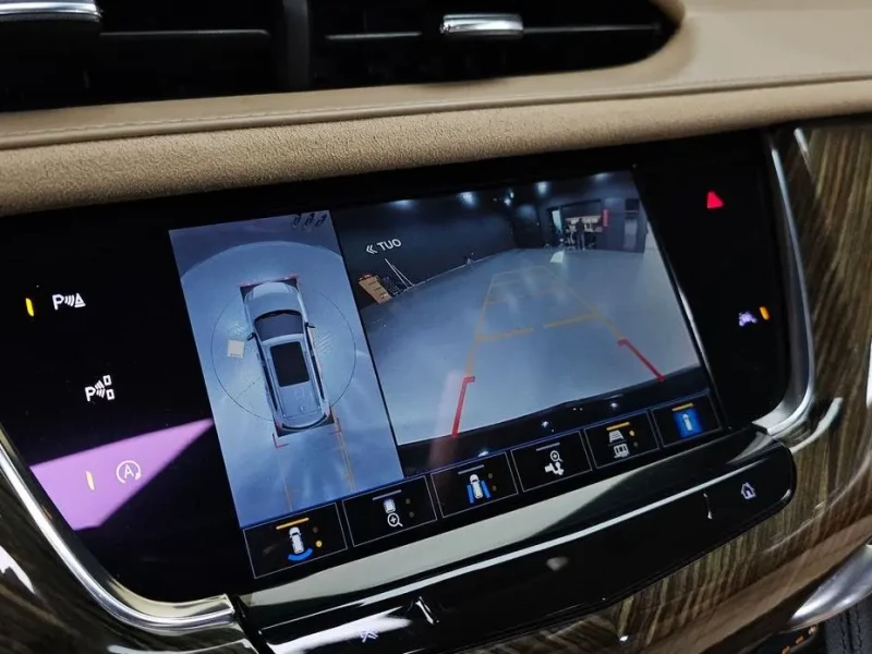 2022 Cadillac XT6 с пробегом 67 170 км