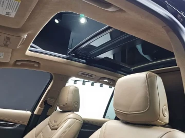 2022 Cadillac XT6 с пробегом 67 170 км