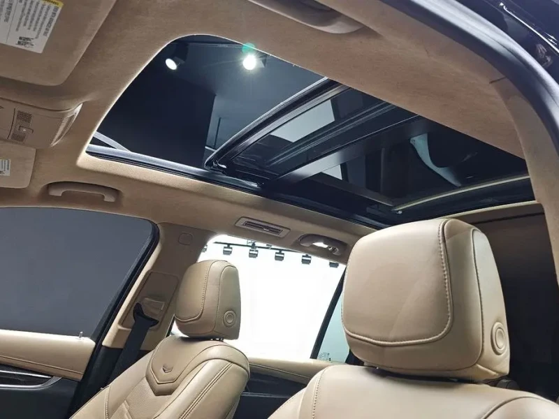 2022 Cadillac XT6 с пробегом 67 170 км