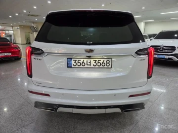 2020 Cadillac XT6 с пробегом 83 809 км
