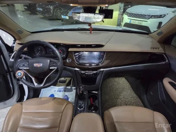 2020 Cadillac XT6 с пробегом 83 809 км