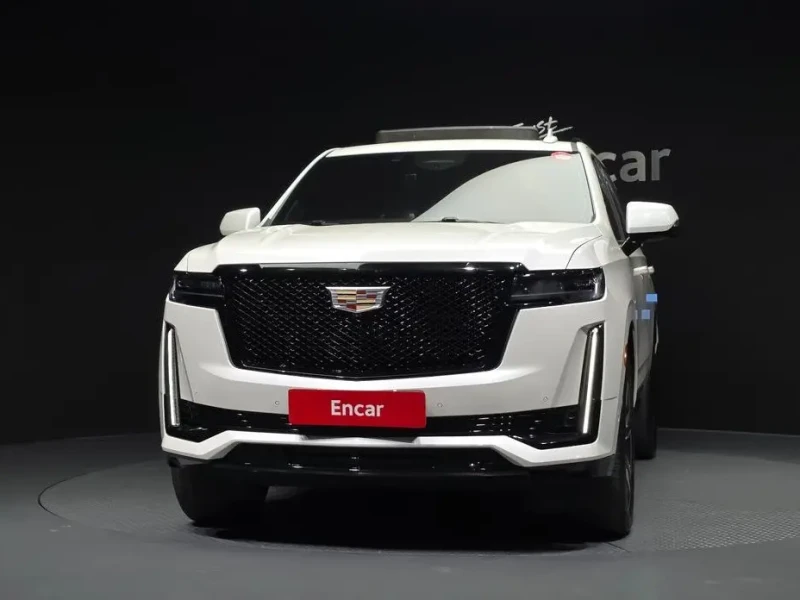 2022 Cadillac Escalade с пробегом 61 290 км