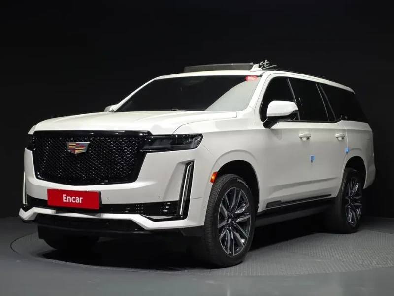 2022 Cadillac Escalade с пробегом 61 290 км