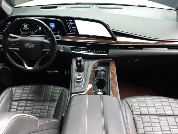 2022 Cadillac Escalade с пробегом 61 290 км